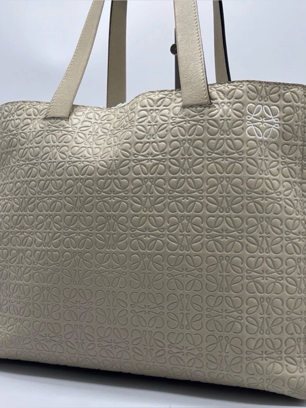 LOEWE Logo Anagram East West Tote Bag Shoulder shopper Hand Bag Leather Beige